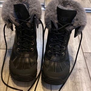 UGG Black Winter & Rain Boots with Fur Trim and lining Size 8